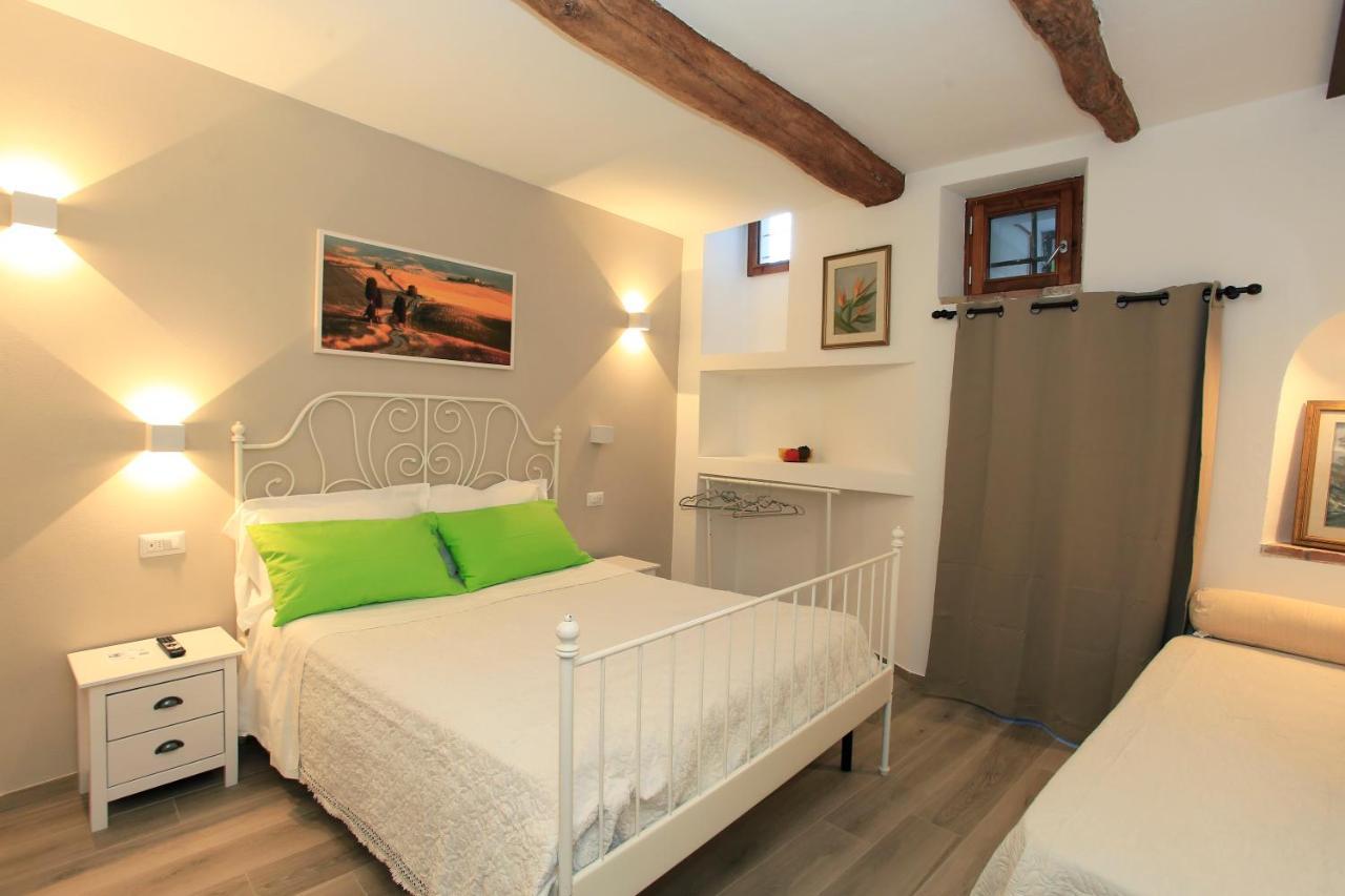 La Casa Di Ines Hotel San Gimignano Buitenkant foto
